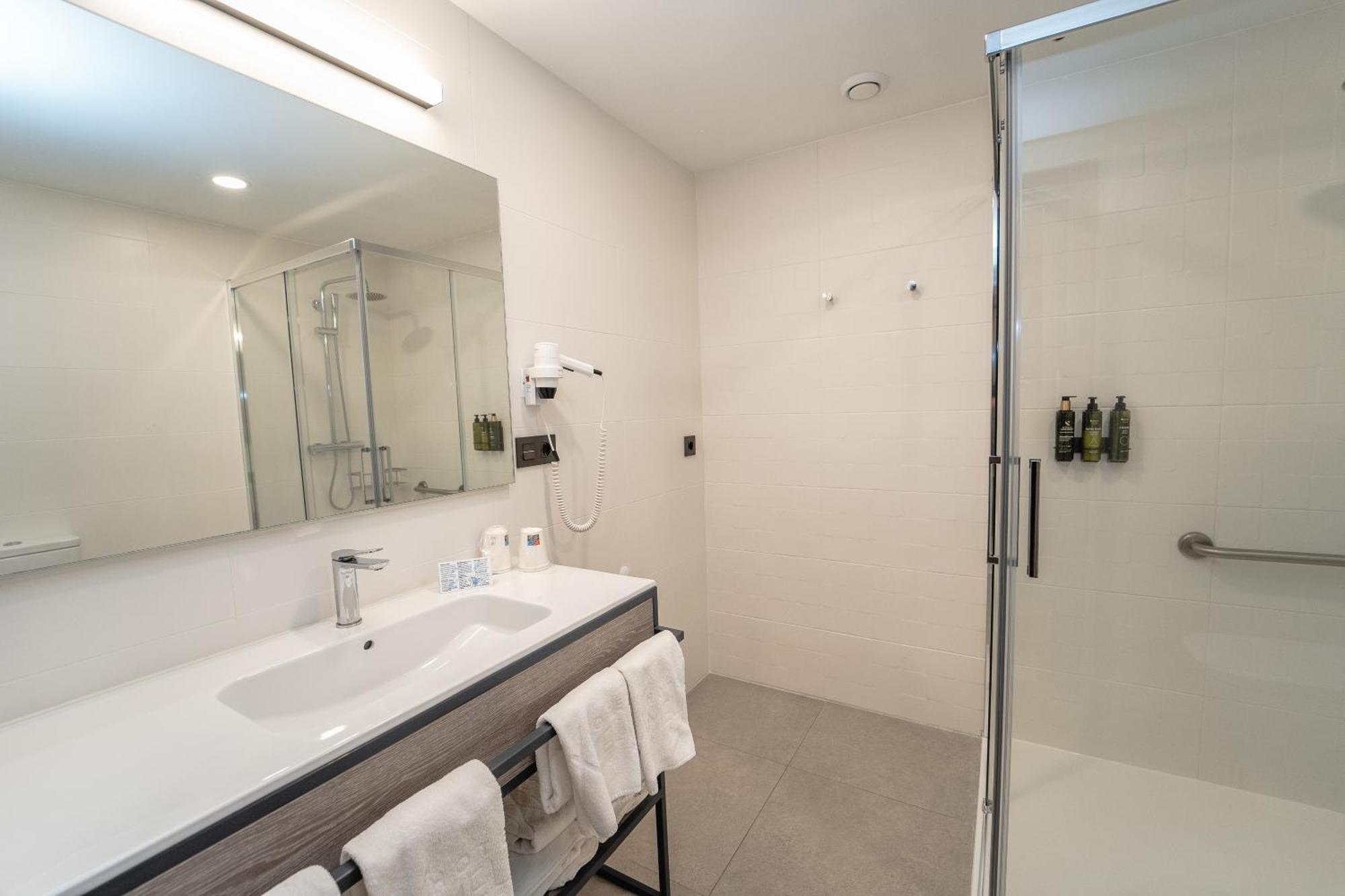 Hotel Lux Melide Bilik gambar