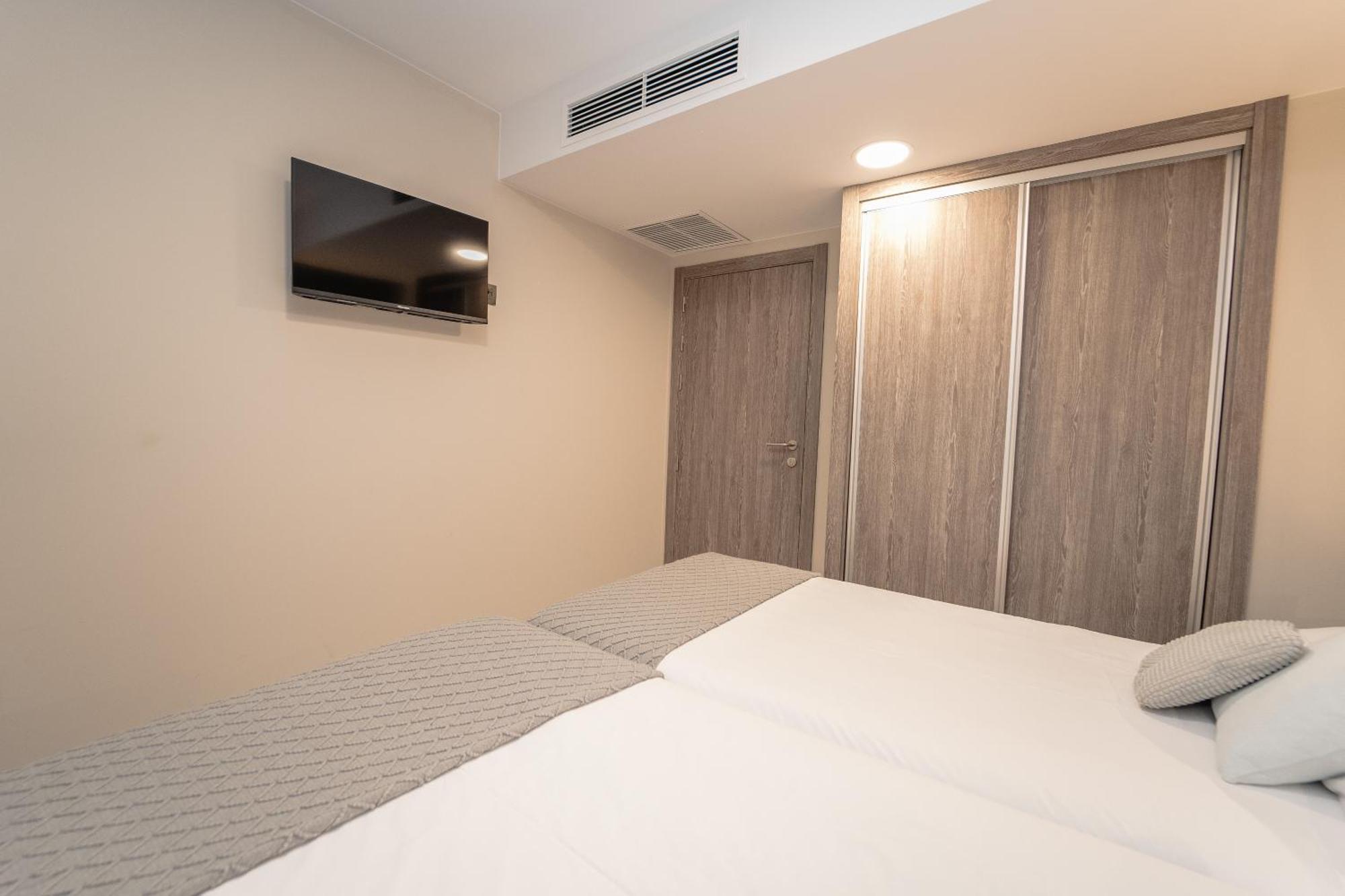 Hotel Lux Melide Bilik gambar